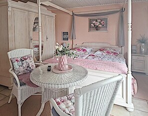 Chambre double, vue sur le jardin