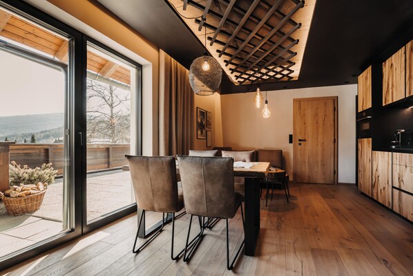 Apartemen, pemandangan gunung | Interior