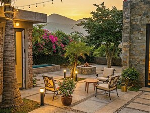 Terrace/patio - Cat Ba Fishing Village Bay House (Cat Ba Island)