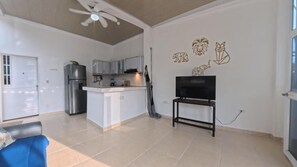 Deluxe Room, Balcony, Courtyard View | Living area - Villa Cris Minca (Minca)