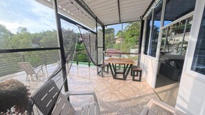 豪華客房, 陽台, 庭園景觀 | 室外用餐