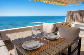 Outdoor dining - Beachfront | Panoramic Sea Views + Private Parking (Benalmádena)