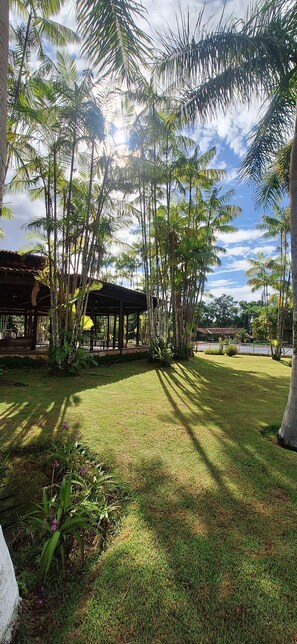 Property grounds - Chalet Club Ubatuba 6p swimming pools  (Ubatuba)