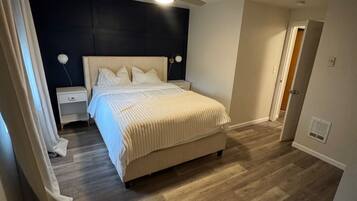 2 bedrooms, iron/ironing board, WiFi, bed sheets