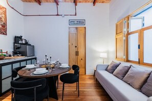 Dining - Stylish Roma Norte Loft | Walk to Cafés & Dining (Mexico City)