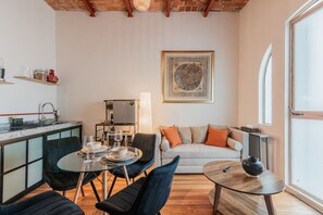 Dining - 2 Stylish Roma Norte Lofts | Sleeps 8 Near Dining (Mexico City)
