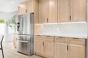 Private kitchen - The Mara Villa (Mission Viejo)