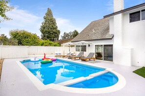 Pool - The Mara Villa (Mission Viejo)