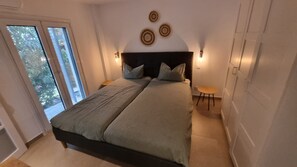 Room - Vrbo Property (Agaliani)