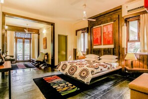 Room - River View 7bhk Villa (Chikhli)