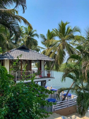 River View 7bhk Villa