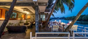 Outdoor dining - River View 7bhk Villa (Chikhli)