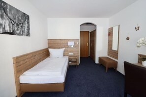 Room - Hotel Garni Café Räpple (Bad Peterstal-Griesbach)