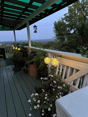 Terrace/patio - Ozark Cottage Retreat at Terra Lynn w/ Vista Views. Dog friendly w/yard. (Springdale)