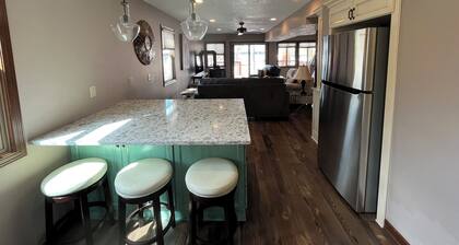 New! Bear Necessities 2-Bedroom Cottage with Water Views Steps from the Lake!