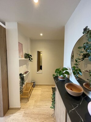 Interior - Roma Norte loft with balcony and city views (Mexico City)
