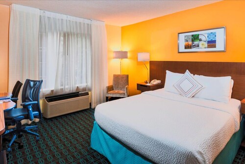 Buckhead Luxe Double - Fairfield Inn Stay