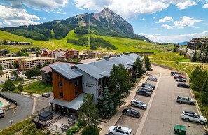 Exterior - Cozy Mountain Escape | Near Lifts + Trails (Mt. Crested Butte)