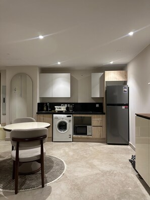 Private kitchen - ELITE Luxury 1BR Studio Suite - ZED Towers (Giza Governorate)