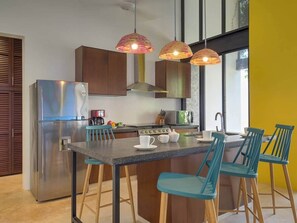 Fridge, microwave, oven, stovetop - Casa Chopin Stylish Home in Santiago (Mérida)