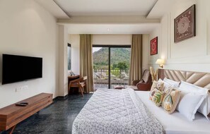 5 Schlafzimmer, Bügeleisen/Bügelbrett, WLAN, Bettwäsche