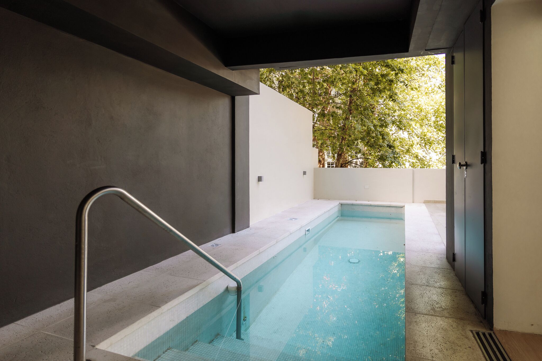 Piscina interna, piscina externa