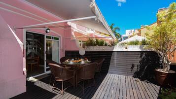 Villa | Outdoor dining