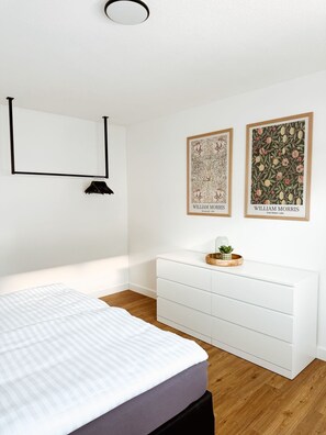 1 quarto, acesso à internet, roupa de cama