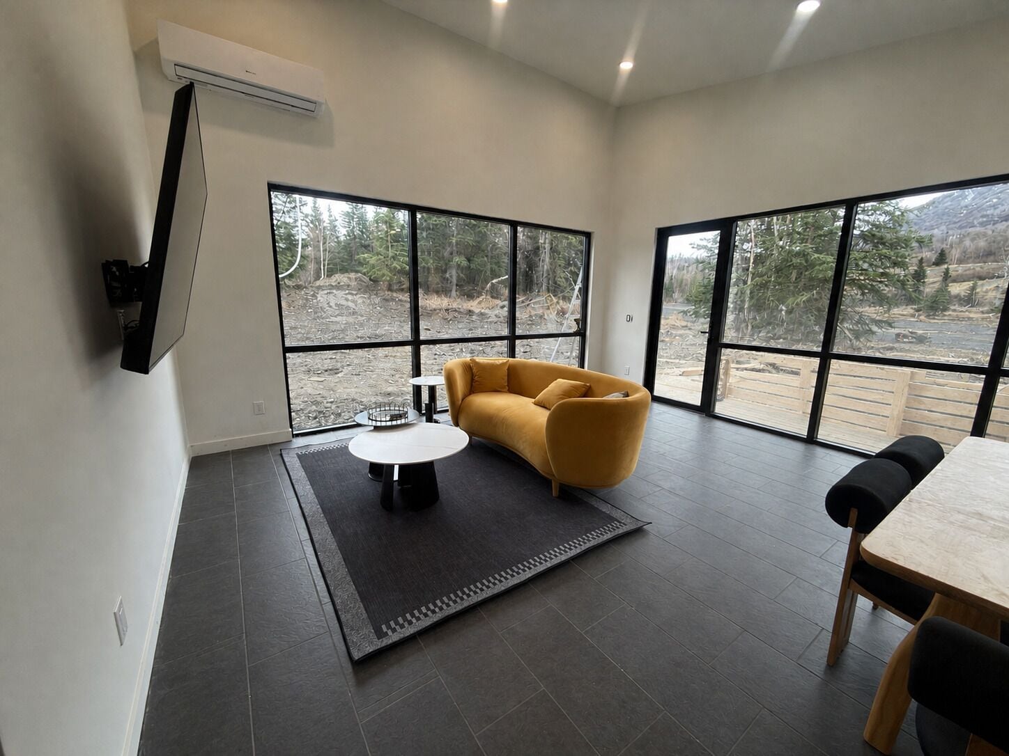 Premium Cabin, Mountain View | Living area