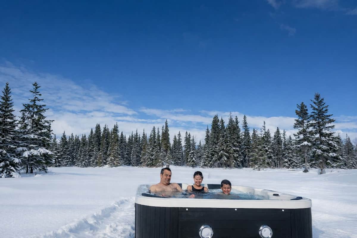 Bain à remous extérieur