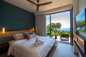 Room - Miramar Tres Hermanas, Luxury Ocean-View Home (Uvita)