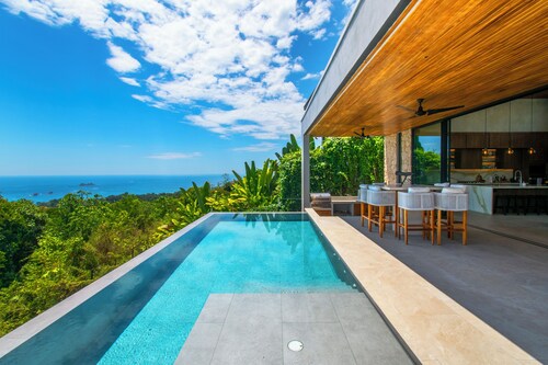 Miramar Tres Hermanas, Luxury Ocean-View Home
