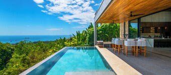 Miramar Tres Hermanas, Luxury Ocean-View Home
