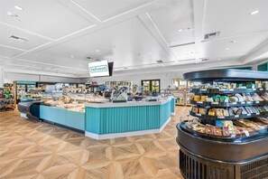 Gift shop - Beachfront & Sunsets | Multiple Pools | 2 Convenient Units w/ Kitchen (Captiva)