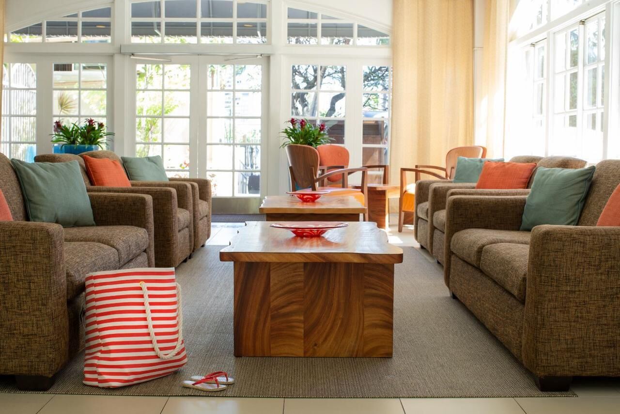 Double Room Near Waikiki Beach & Outdoor Pool Access, Walk To Dining Spots - Honolulu, HI
