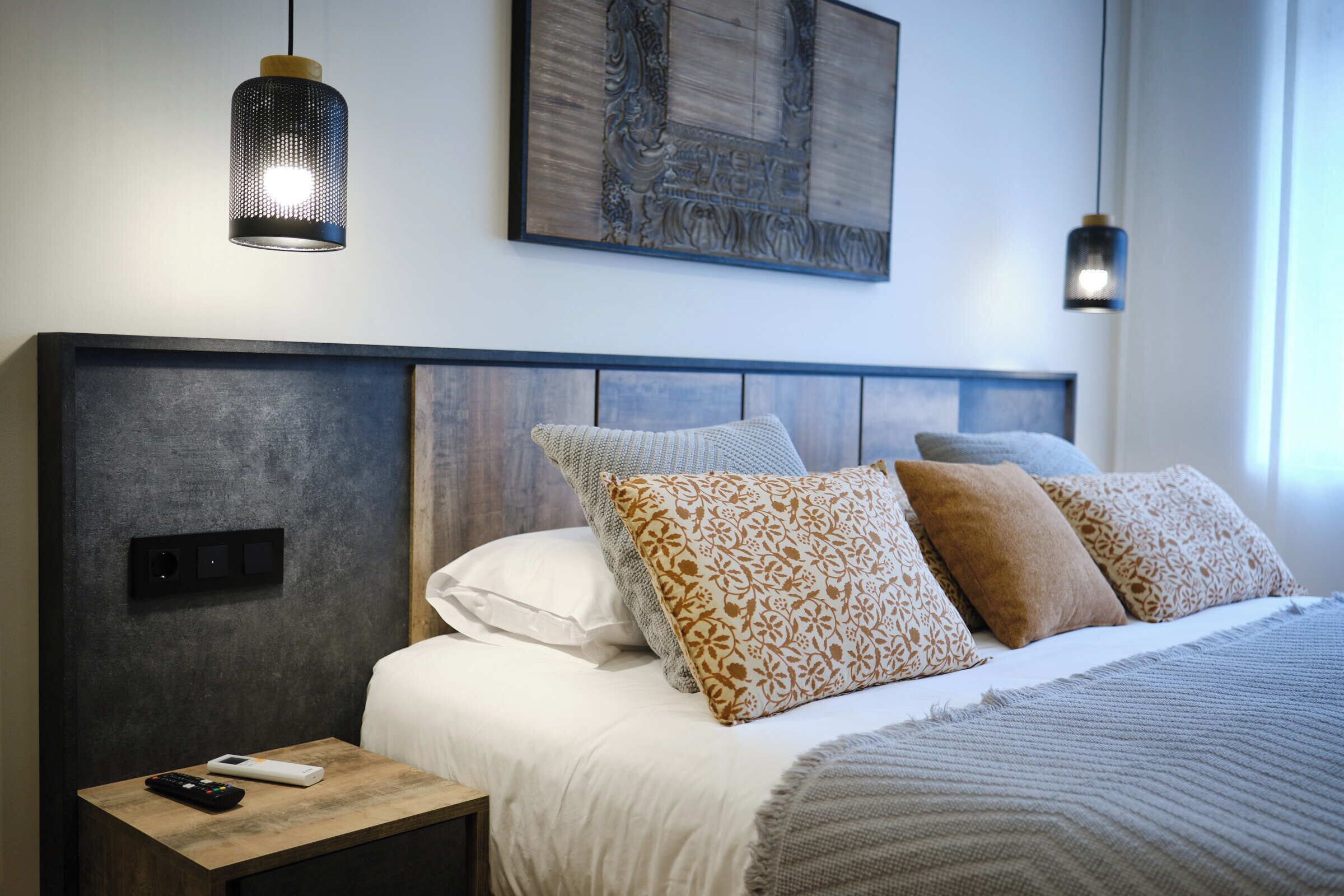 1 habitación, tabla de planchar con plancha, wifi y ropa de cama 