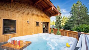 Bañera de hidromasaje exterior