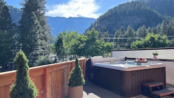 Bain à remous extérieur