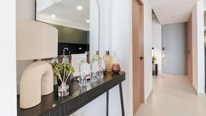 Phòng Suite, ban công, quang cảnh thành phố | Khu phòng khách