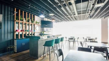 Snack bar