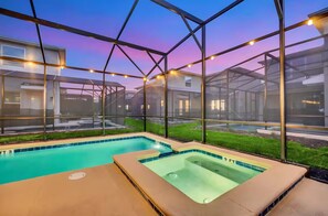 Outdoor pool, a heated pool - Stunning Kissimmee 5 Bedroom Villa with Pool Near Disney World and Epic Universe (Kissimmee)