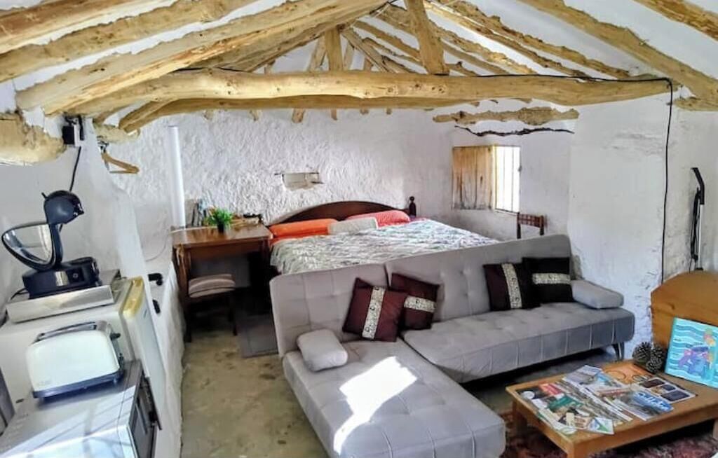 2 slaapkamers, een strijkplank/strijkijzer, wifi, beddengoed