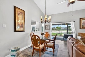 Luokittelematon kuva, 5 kautta 12, painike