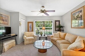 Luokittelematon kuva, 4 kautta 12, painike