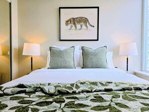 1 bedroom, iron/ironing board, travel cot, WiFi - ALTA l Downtown l Free Parking, Pool, Hot Tub, Gym (Vancouver)