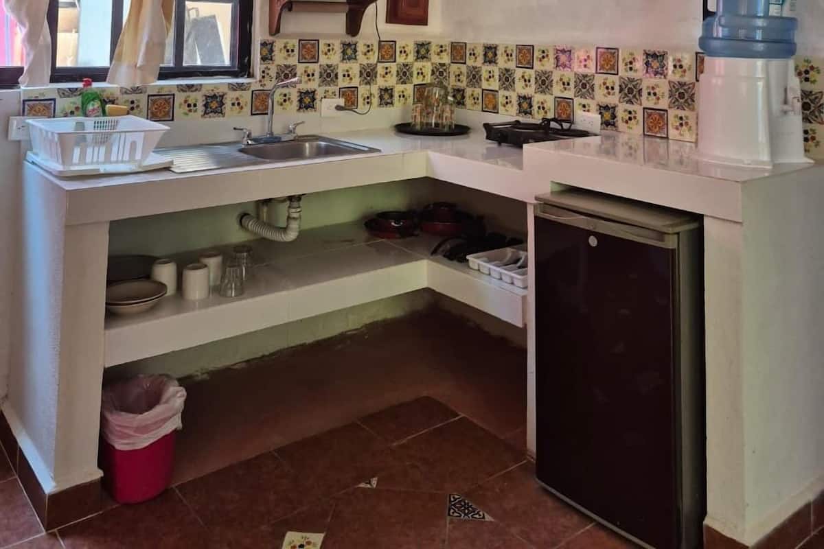 Habitación con 1 cama matrimonial o 2 individuales | Cocina privada | Congelador