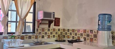 Double or Twin Room | Private kitchen