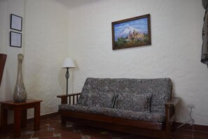 Superior Room, City View | Living area - Hotel Casa el Moro (Puerto Morelos)