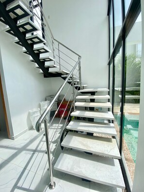 Oklassificerad bild, 3 av 15, knapp