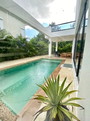 Oklassificerad bild, 2 av 15, knapp